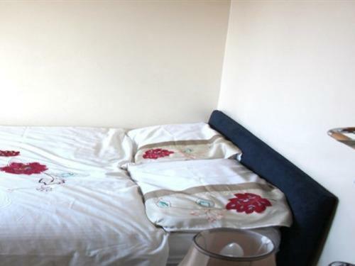 Julius Lodge Bexleyheath Room photo
